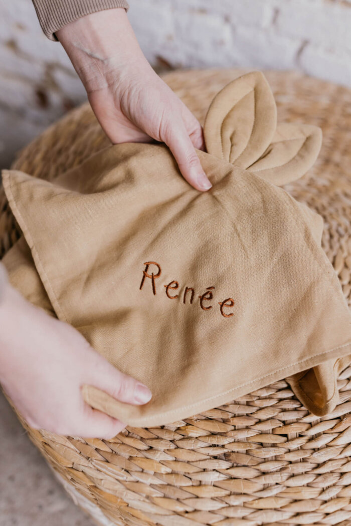 Studio Marie - shoot maart XXL Knuffeldoek met geborduurde naam