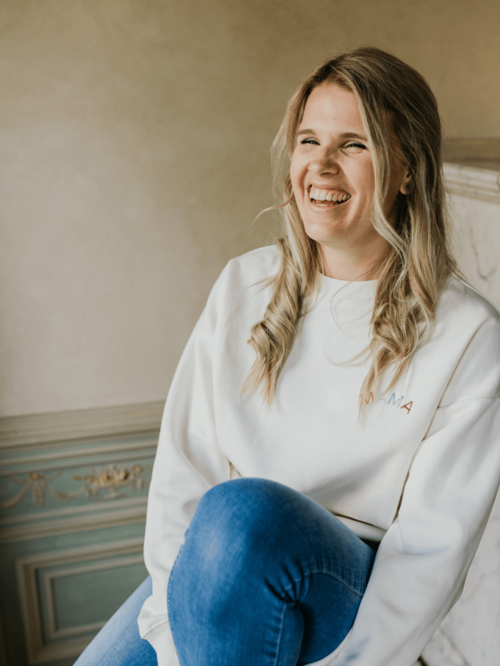 MAMA sweater ( of variant)