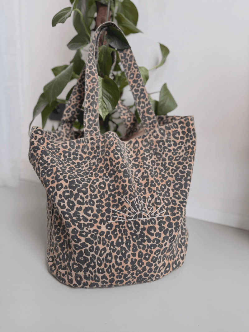 Leopard golden hour cabas